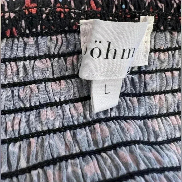 BOHME Large LAYNE PRINTED MIDI DRESS 
Long Sleeves Elastic
Smocked Back - Picture 7 of 8